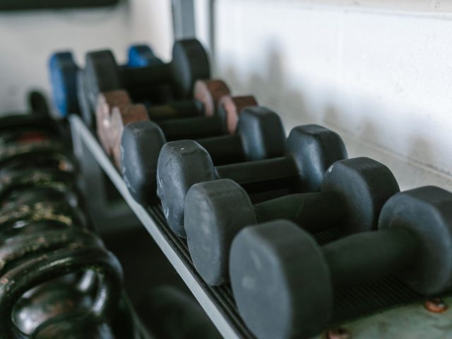 Comment continuer à progresser après la fermeture de votre salle de sport